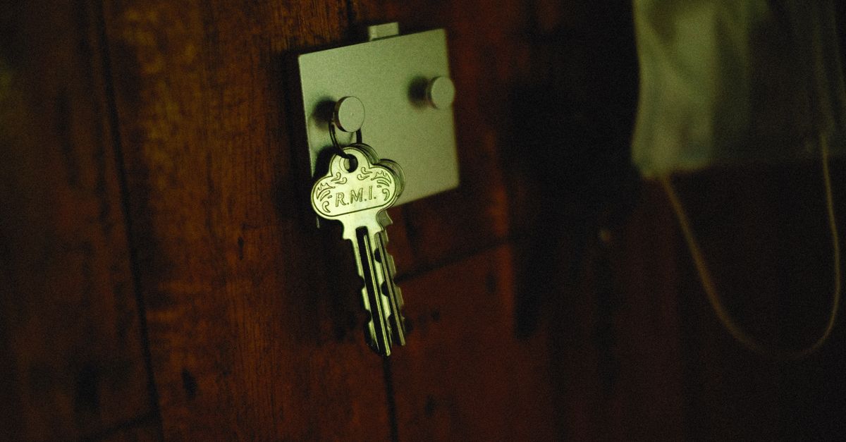 How Much Does an NYC Locksmith Cost in 2025? — Purple Locksmith NYC