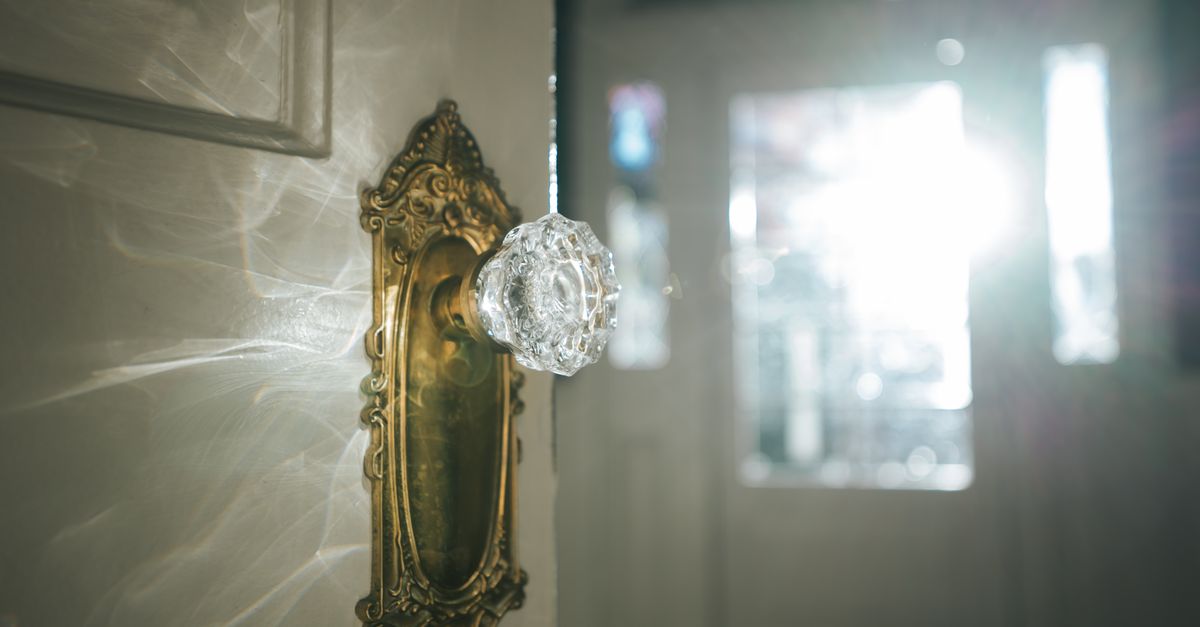 Door Knob Lock Replacement — Purple Locksmith NYC
